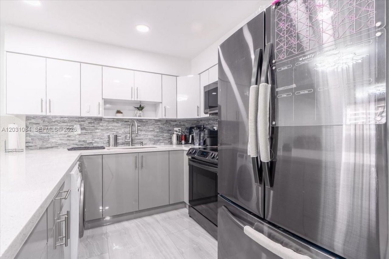 600 Three Islands Blvd , Unit 1413, Hallandale Beach, FL 33009 Photo
