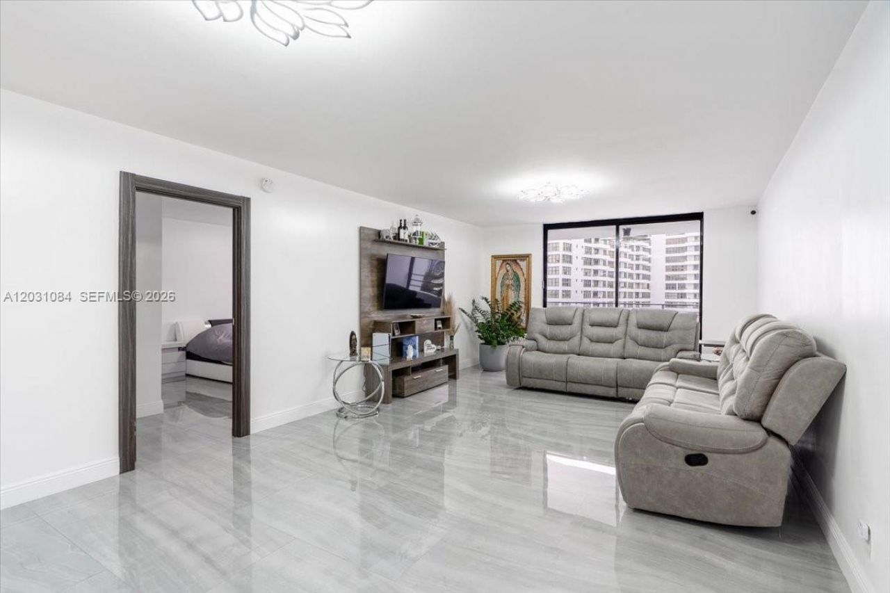 600 Three Islands Blvd , Unit 1413, Hallandale Beach, FL 33009 Photo