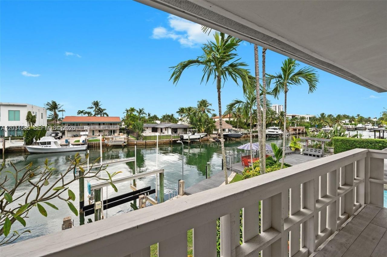 2015 NE 120th Rd , North Miami, FL 33181 Photo