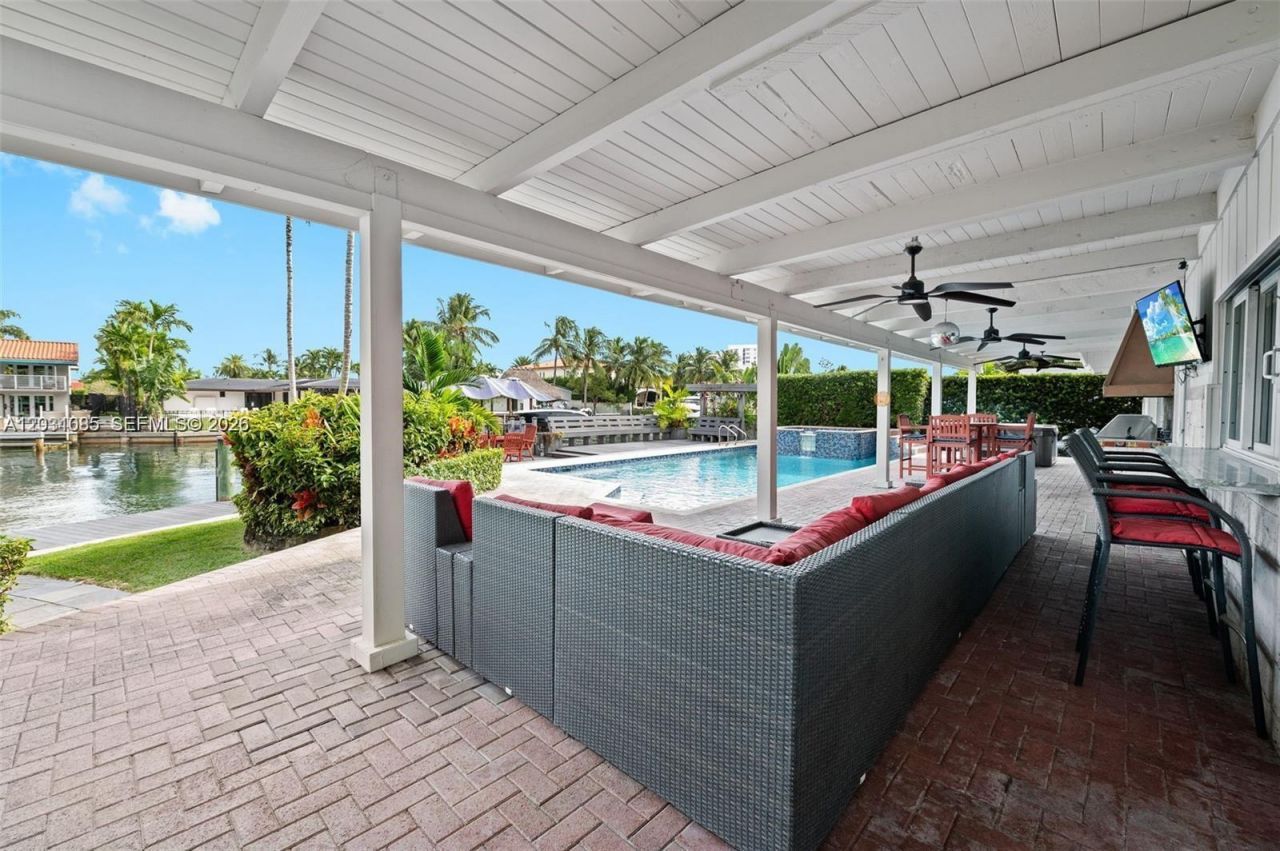 2015 NE 120th Rd , North Miami, FL 33181 Photo