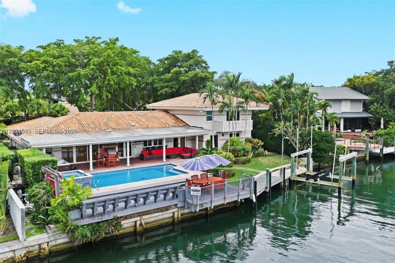 2015 NE 120th Rd , North Miami, FL 33181 Photo