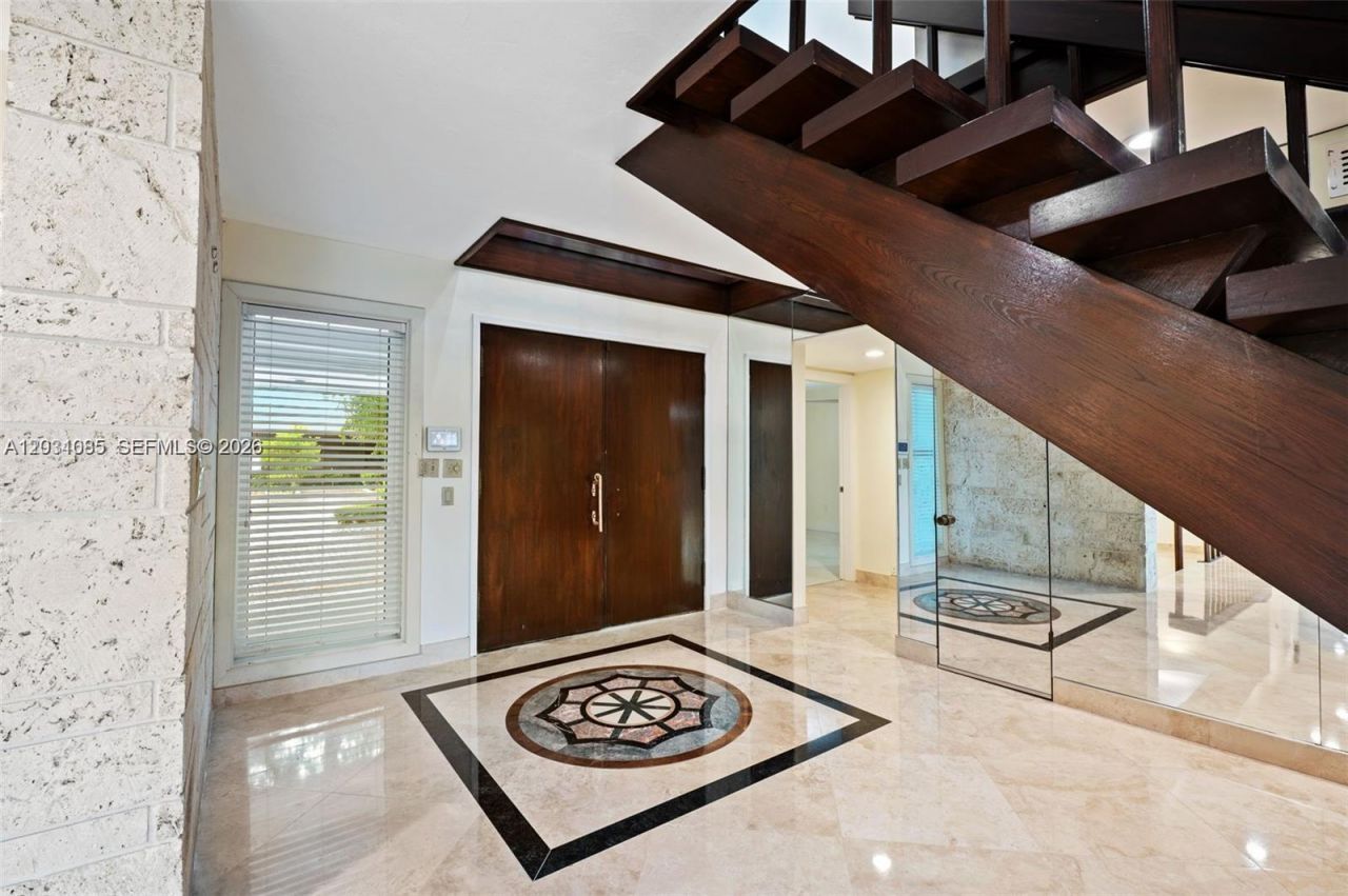 2015 NE 120th Rd , North Miami, FL 33181 Photo