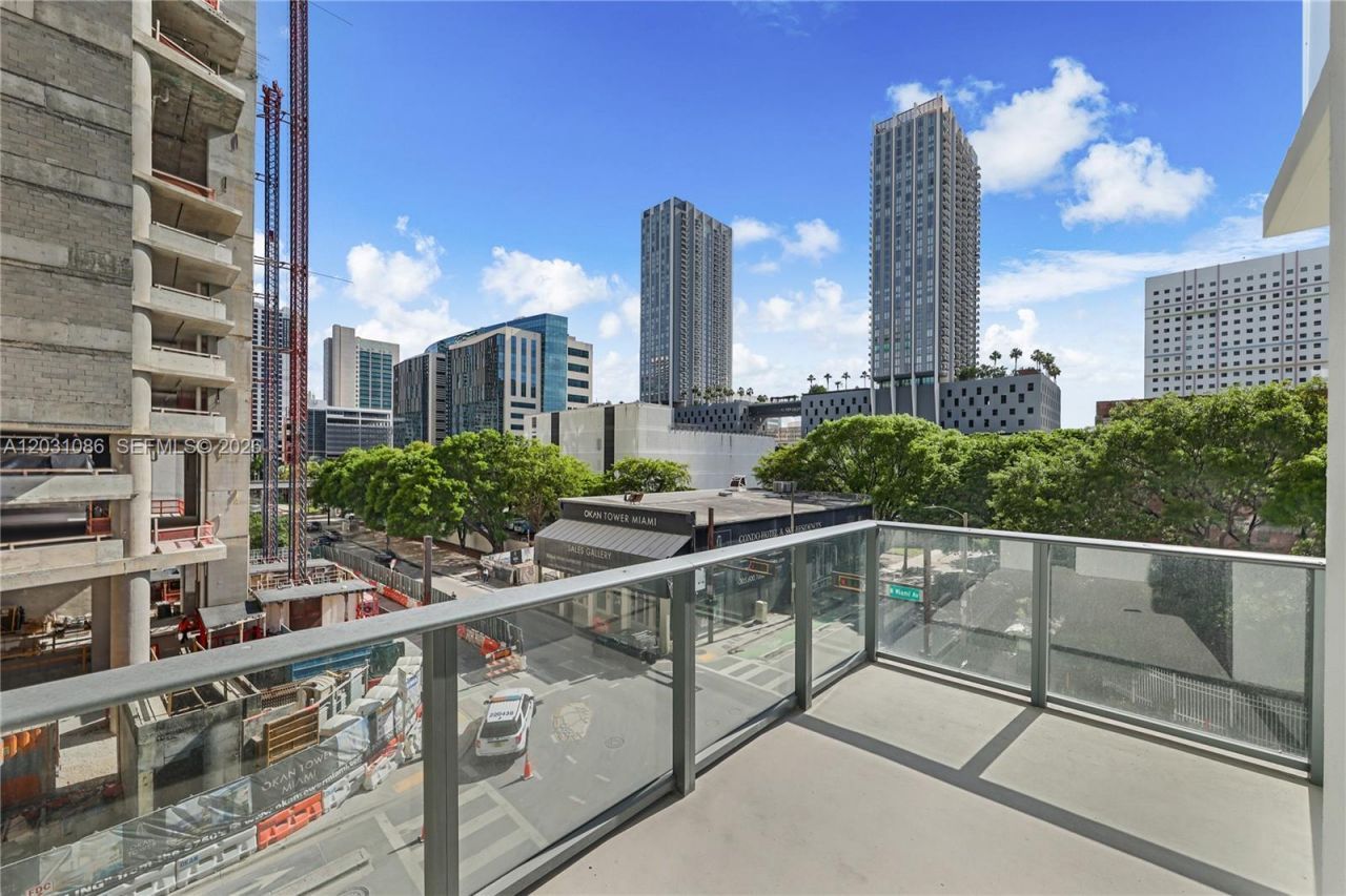 11 NE 6th St , Unit 301, Miami, FL 33132 Photo