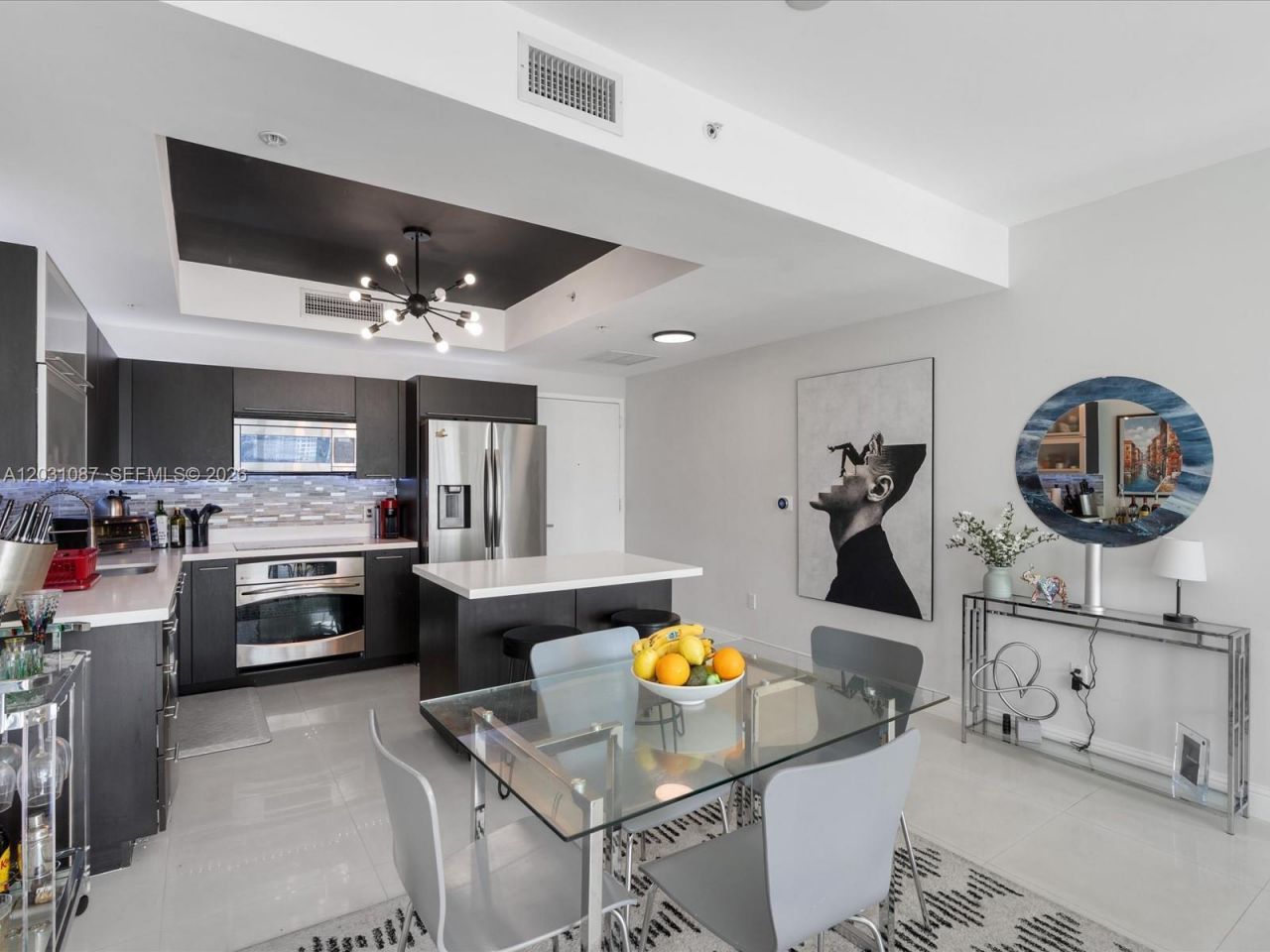 90 SW 3rd St , Unit 2015, Miami, FL 33130 Photo