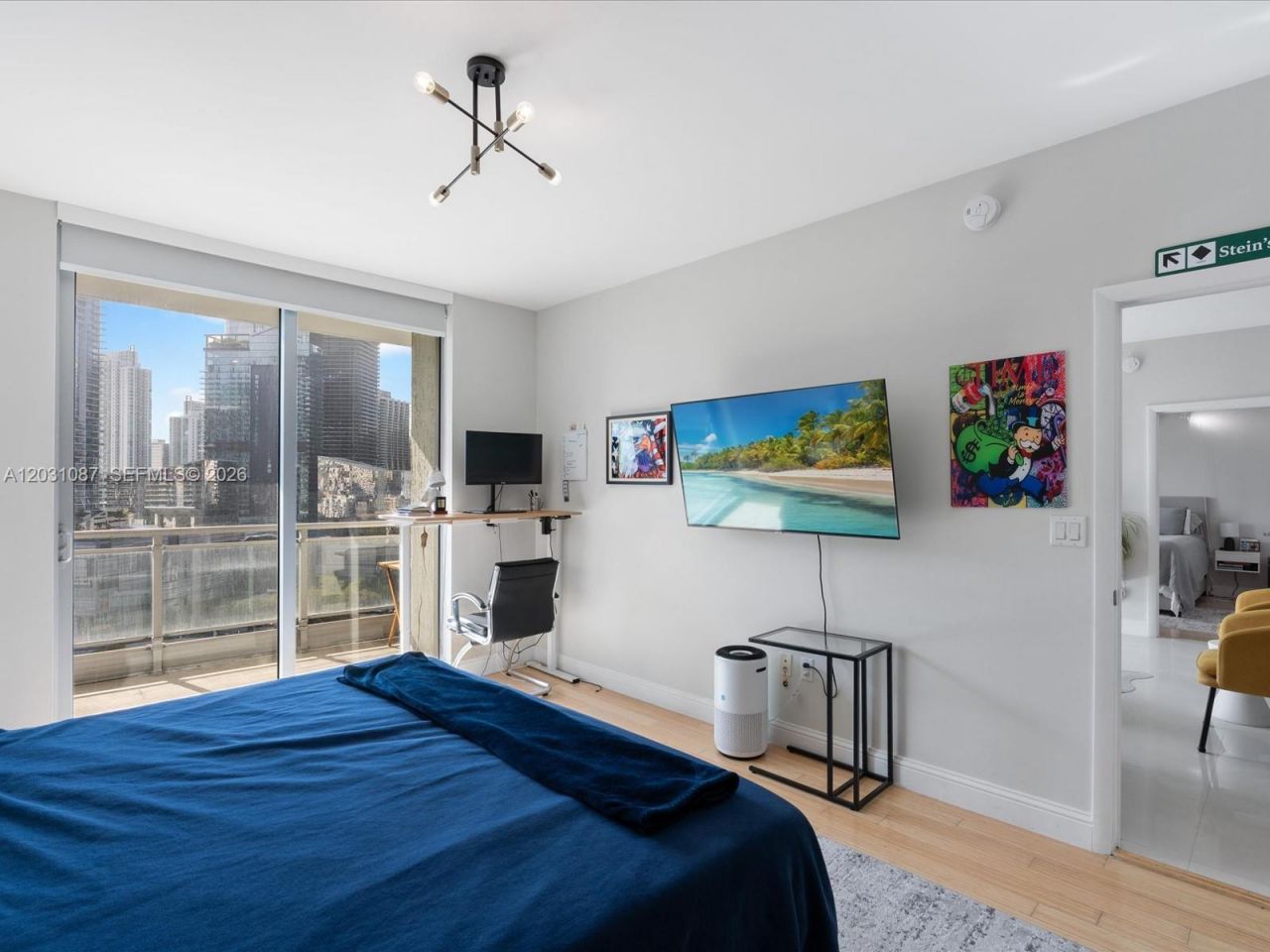 90 SW 3rd St , Unit 2015, Miami, FL 33130 Photo