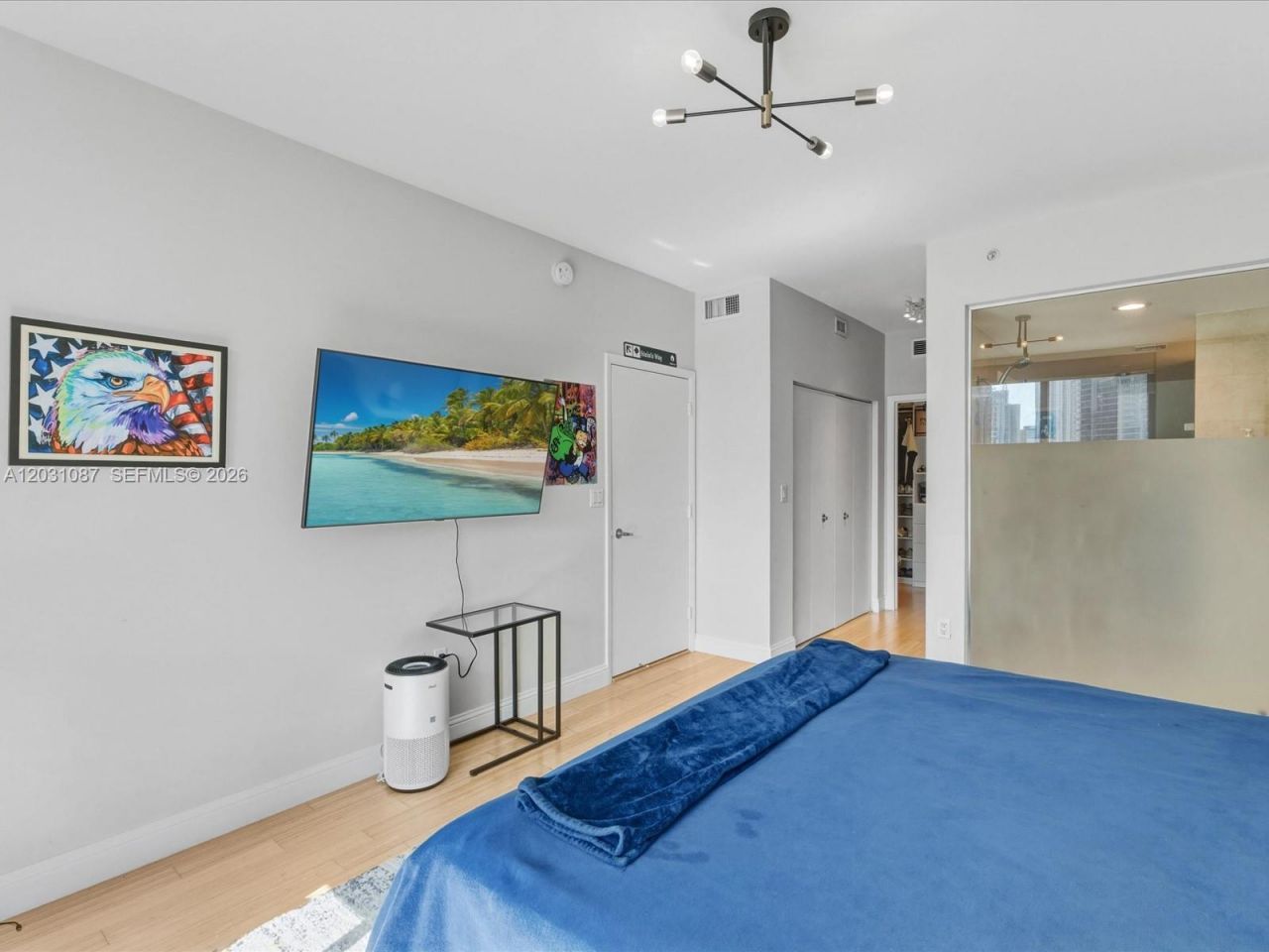 90 SW 3rd St , Unit 2015, Miami, FL 33130 Photo