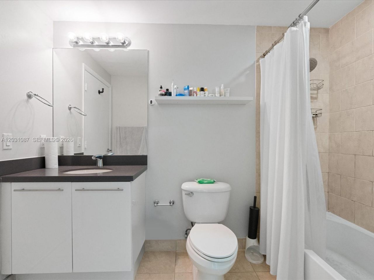 90 SW 3rd St , Unit 2015, Miami, FL 33130 Photo