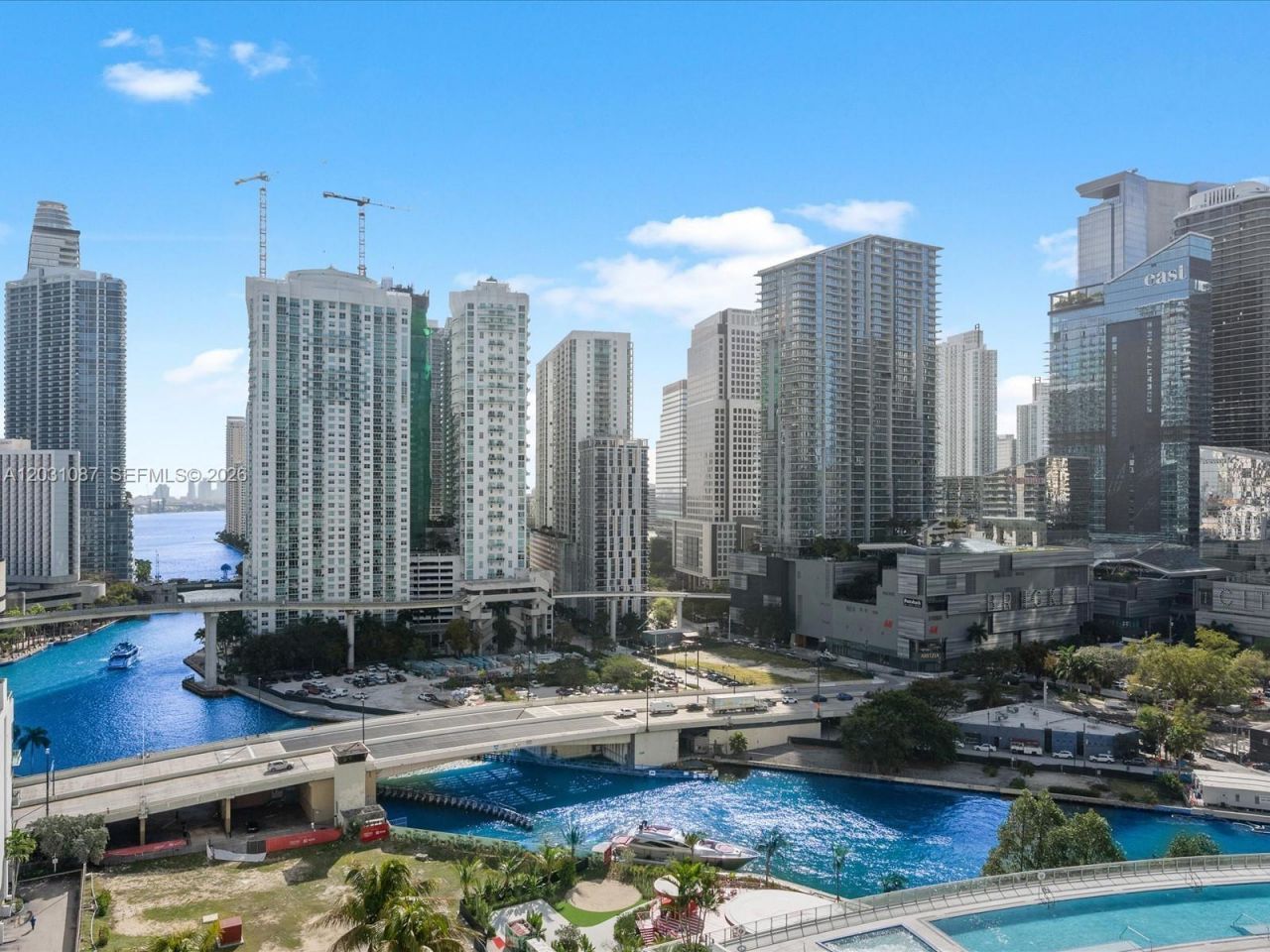 90 SW 3rd St , Unit 2015, Miami, FL 33130 Photo