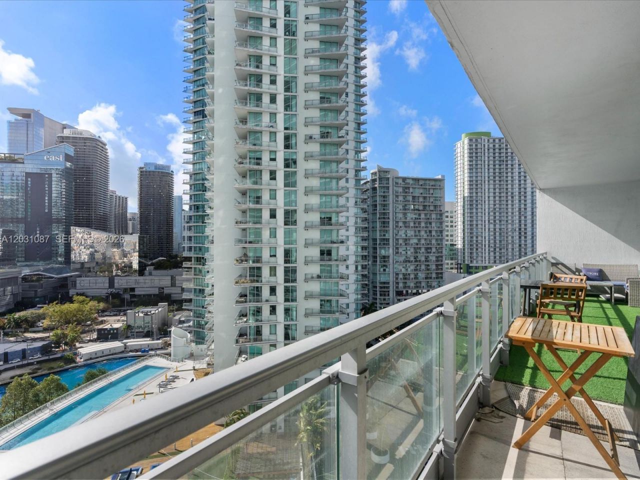 90 SW 3rd St , Unit 2015, Miami, FL 33130 Photo