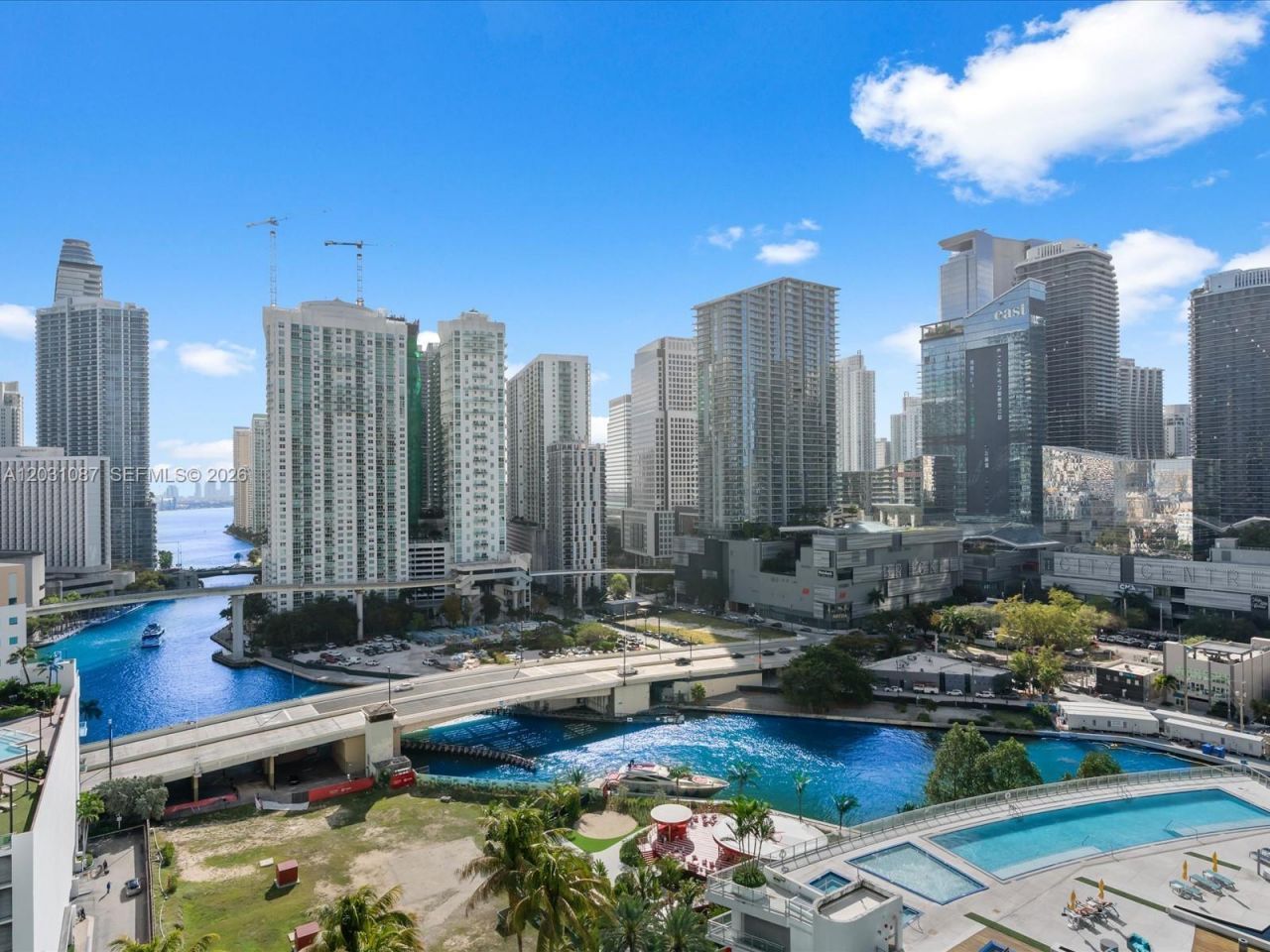 90 SW 3rd St , Unit 2015, Miami, FL 33130 Photo