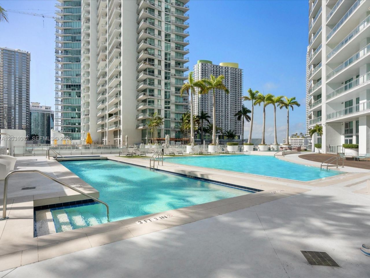 90 SW 3rd St , Unit 2015, Miami, FL 33130 Photo