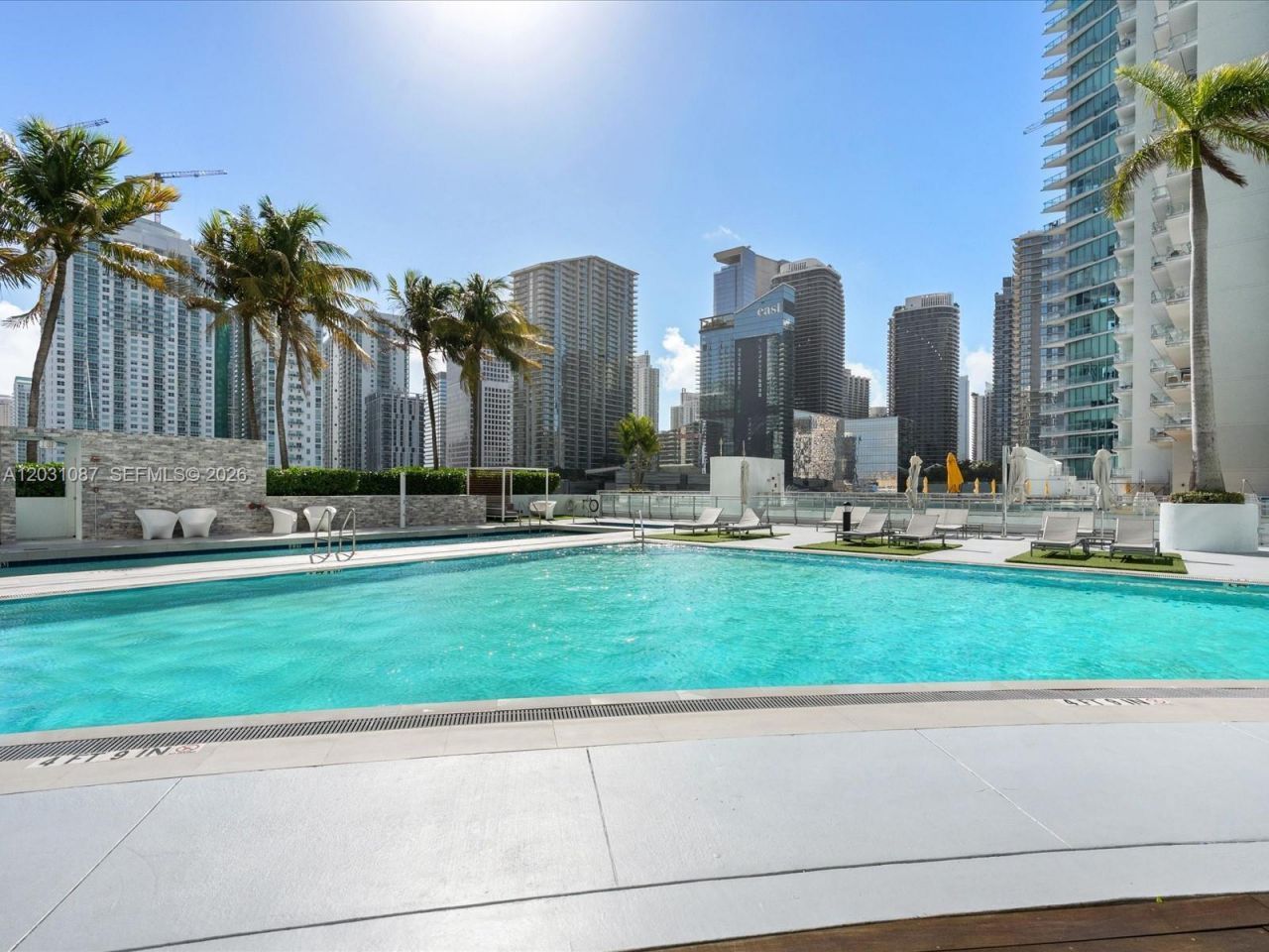 90 SW 3rd St , Unit 2015, Miami, FL 33130 Photo