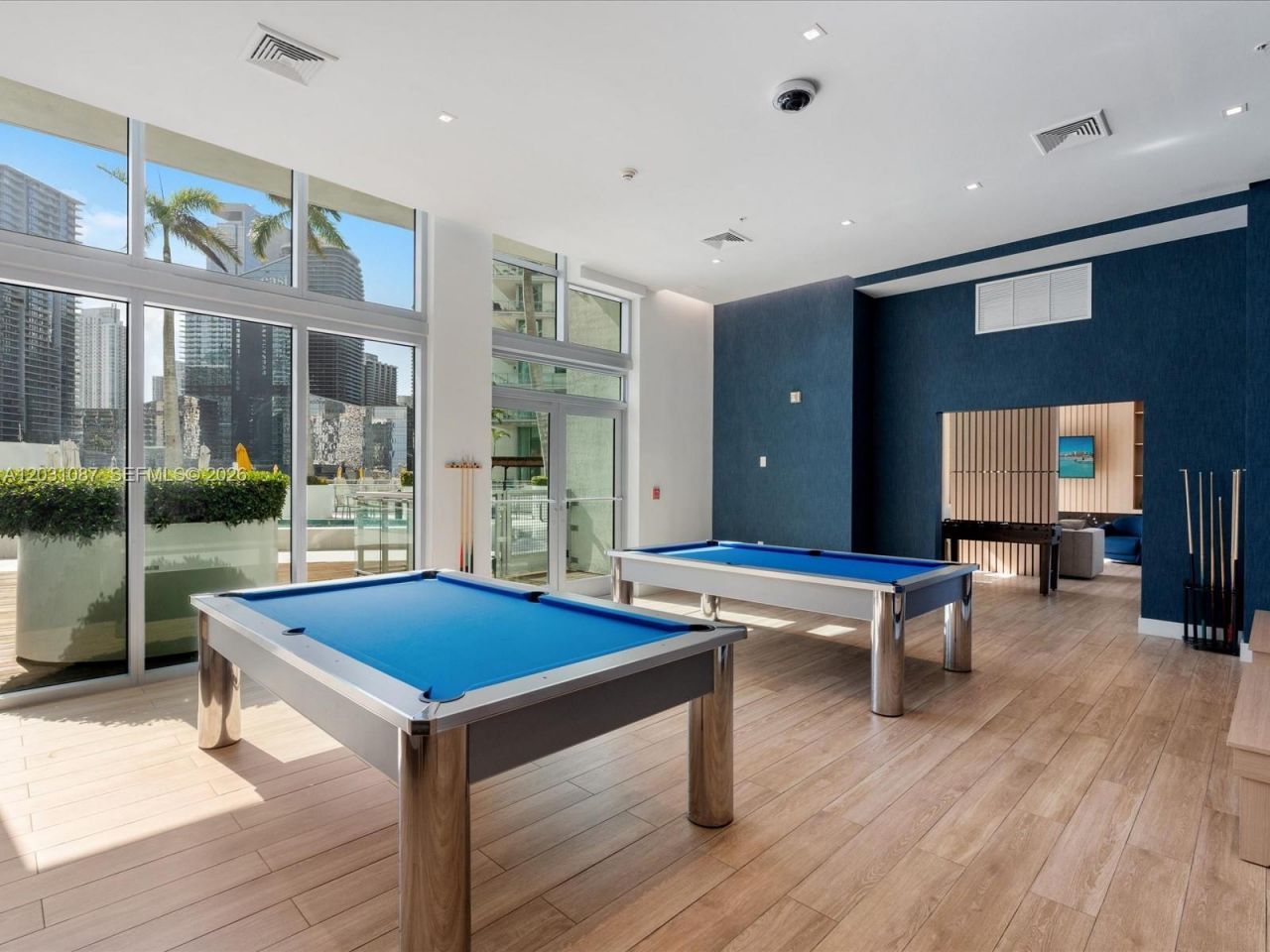 90 SW 3rd St , Unit 2015, Miami, FL 33130 Photo