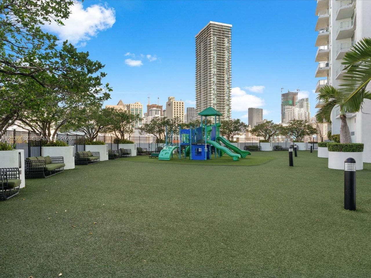 90 SW 3rd St , Unit 2015, Miami, FL 33130 Photo