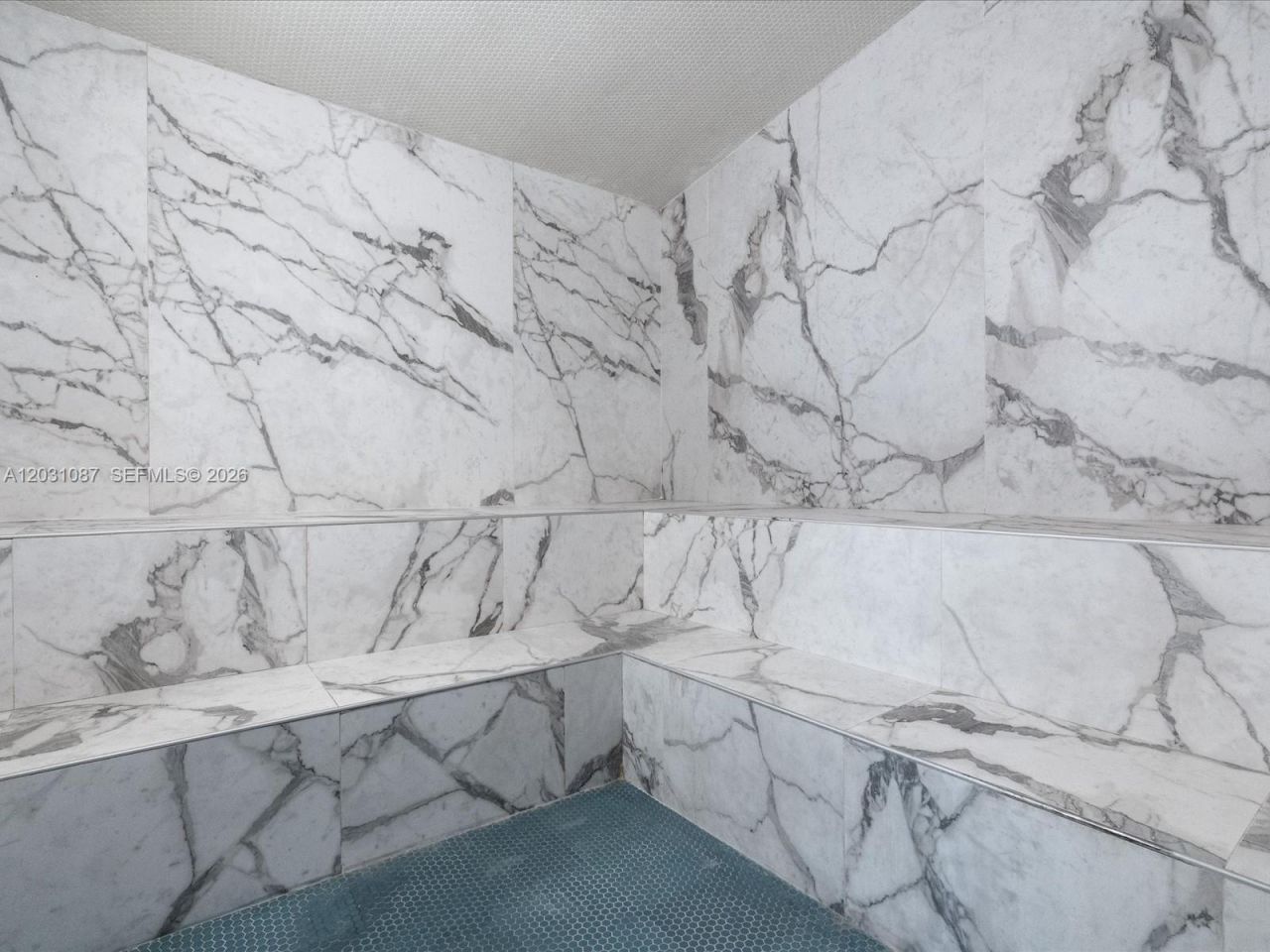 90 SW 3rd St , Unit 2015, Miami, FL 33130 Photo
