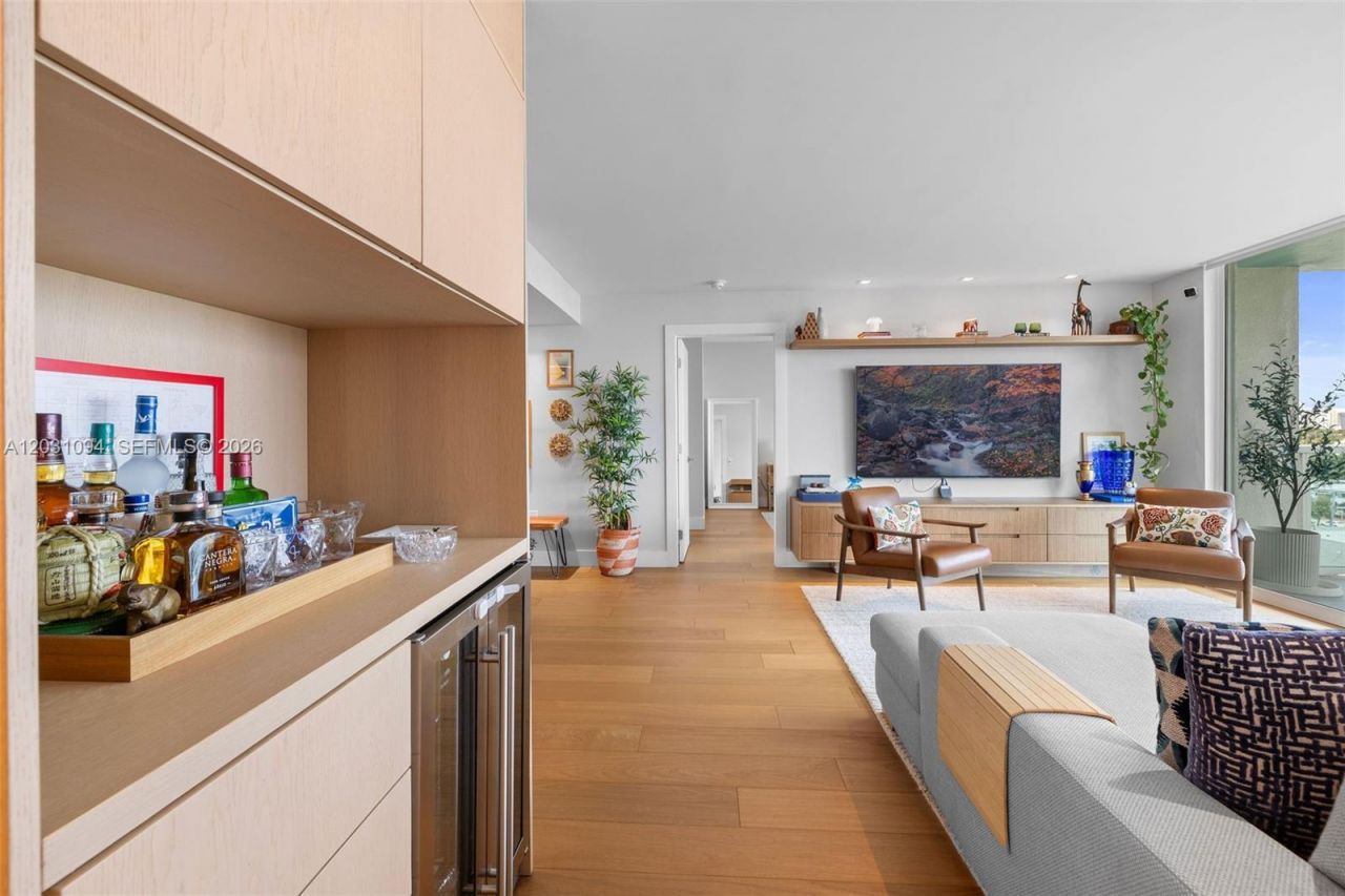 650 West Ave, Unit 908, Miami Beach, FL 33139 Photo