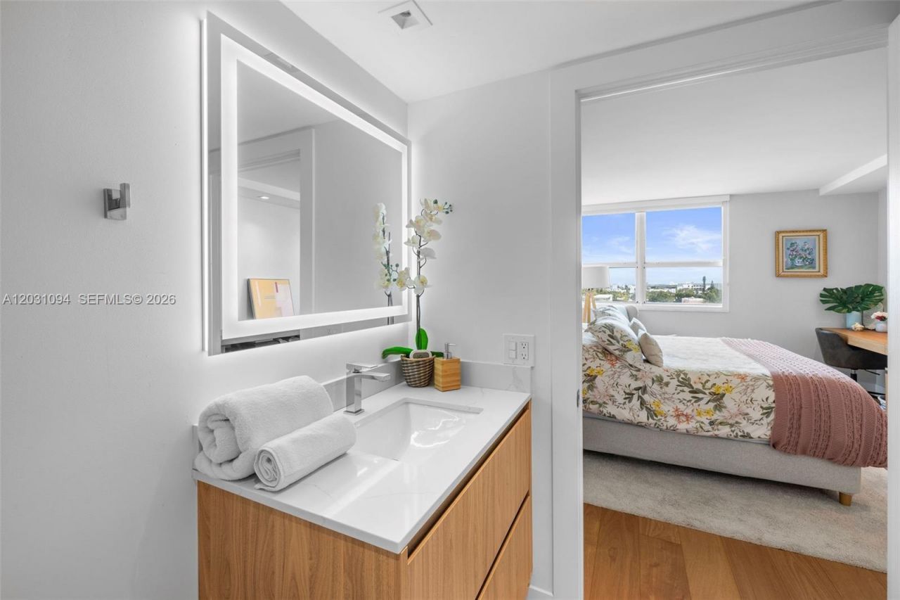 650 West Ave, Unit 908, Miami Beach, FL 33139 Photo