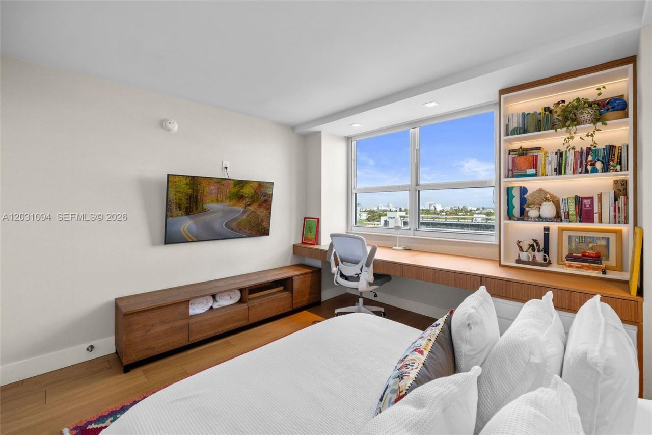 650 West Ave, Unit 908, Miami Beach, FL 33139 Photo