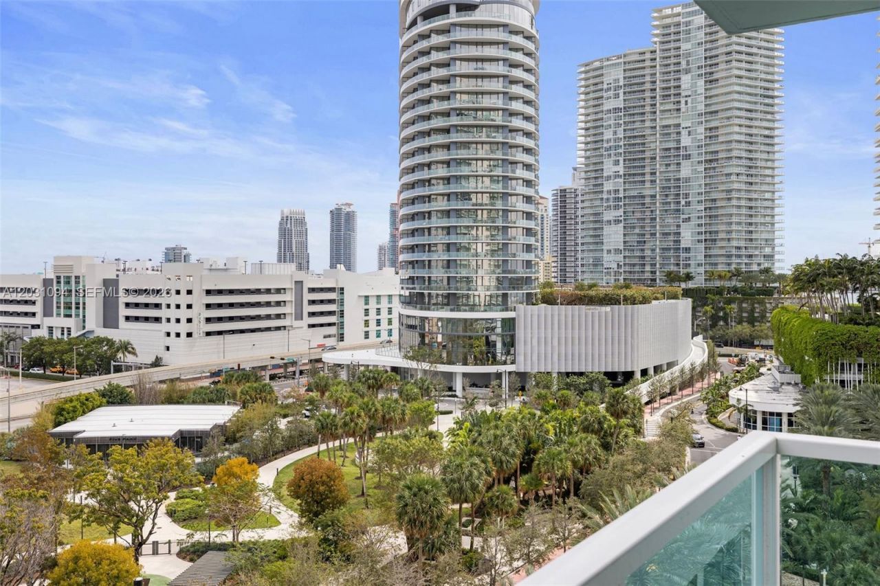 650 West Ave, Unit 908, Miami Beach, FL 33139 Photo