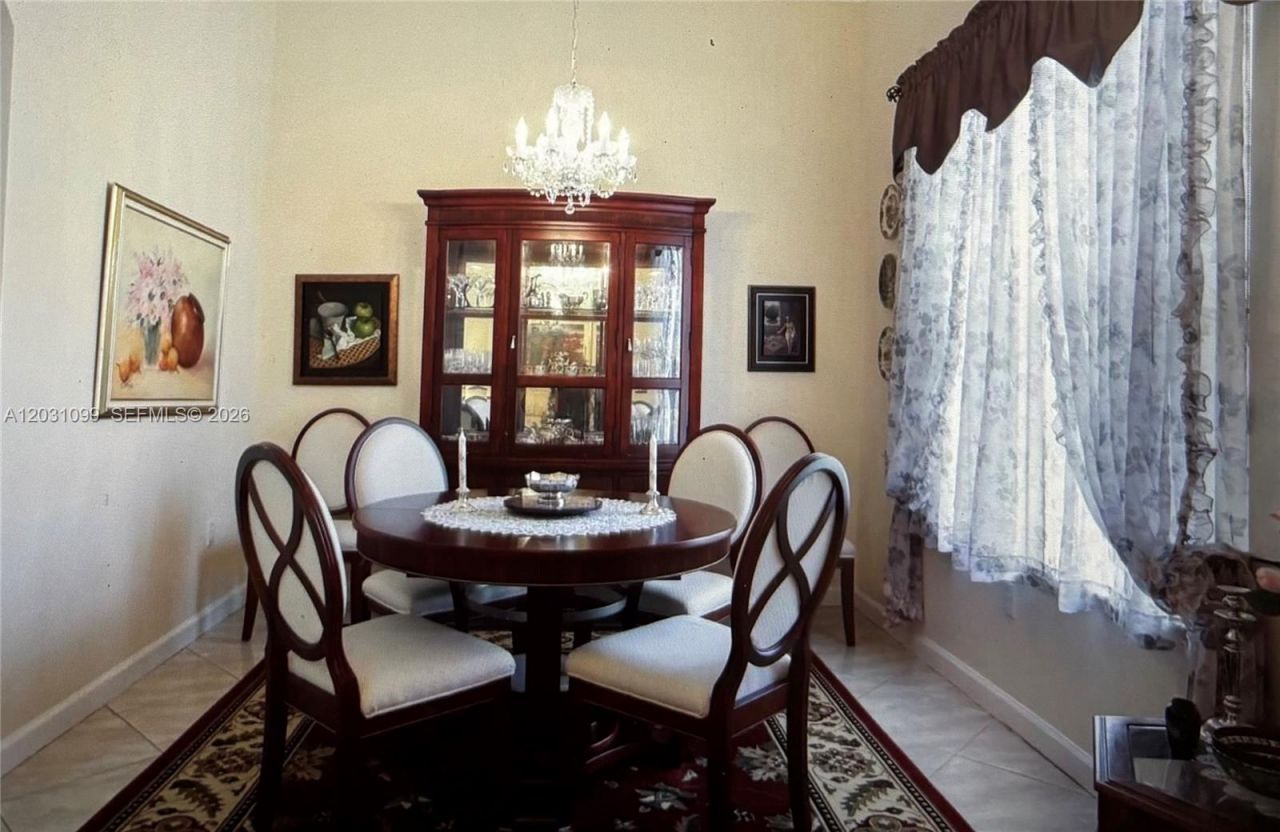 2103 NE 38th Rd , Homestead, FL 33033 Photo