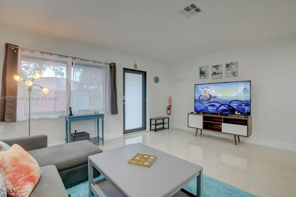 1700 SW 20th St, Unit A, Fort Lauderdale, FL 33315 Photo