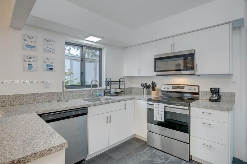 1700 SW 20th St, Unit A, Fort Lauderdale, FL 33315 Photo