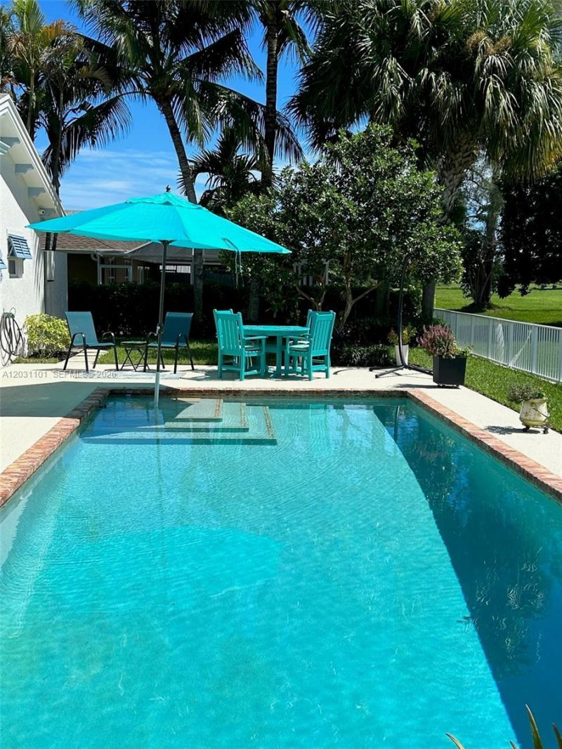 4284 Juniper Ter, Boynton Beach, FL 33436 Photo