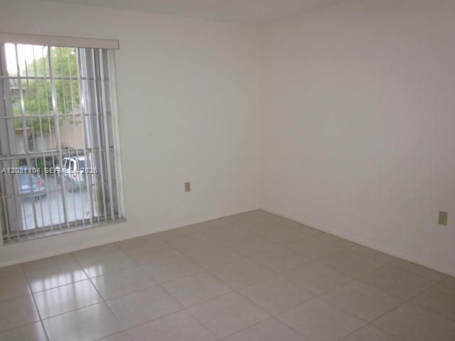 10738 N Kendall Dr , Unit K-20, Miami, FL 33176 Photo