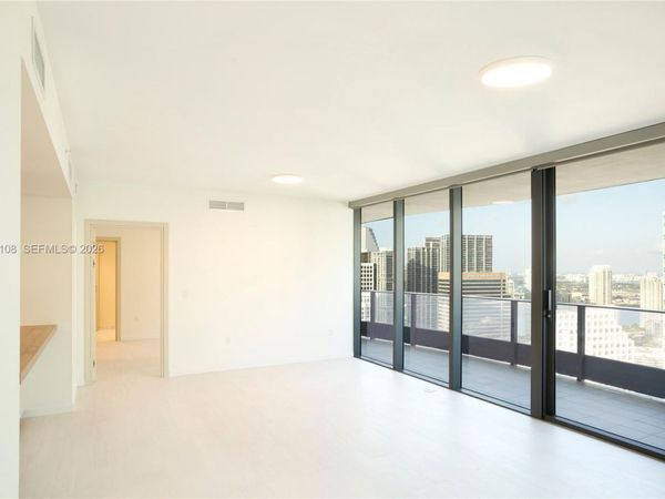 1000 Brickell Plz , Unit 4609, Miami, FL 33131