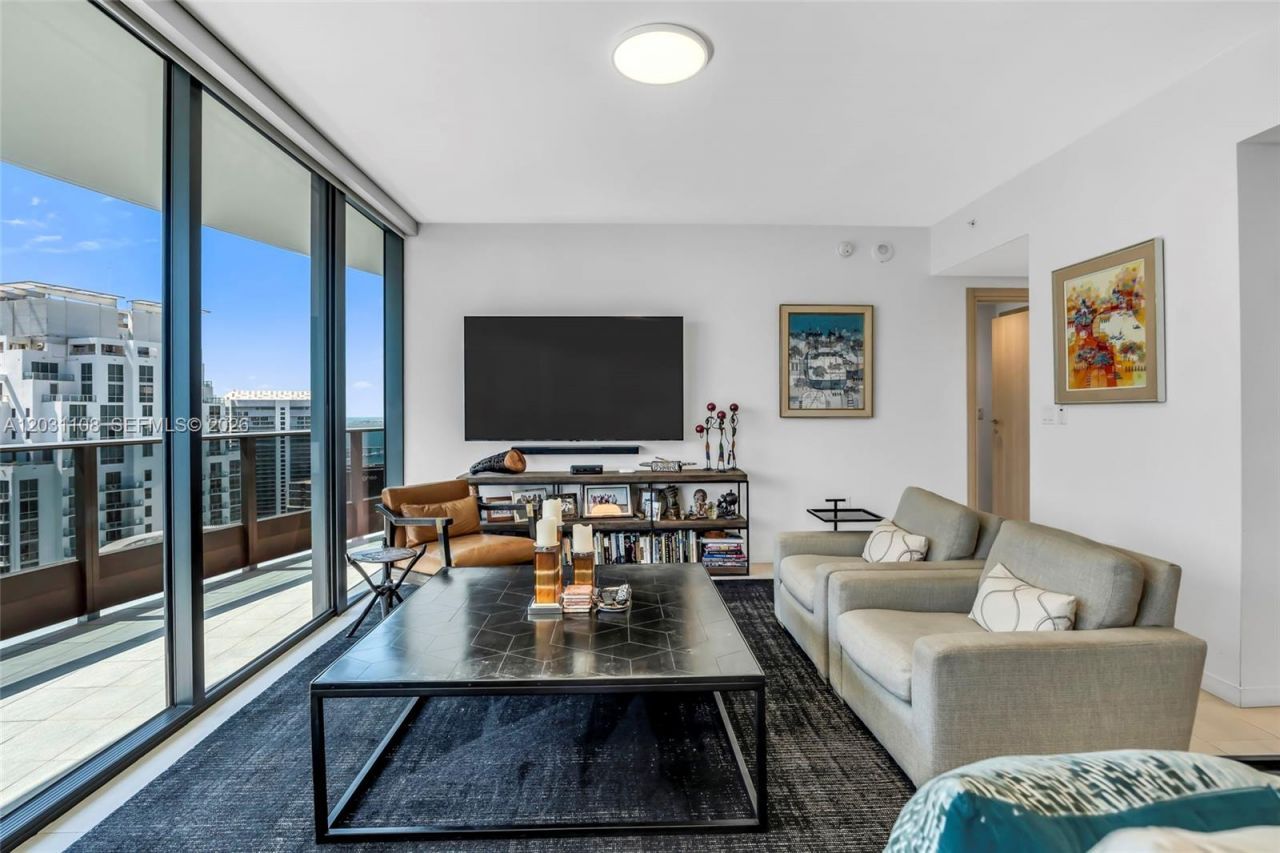 1000 Brickell Plz , Unit 4609, Miami, FL 33131 Photo