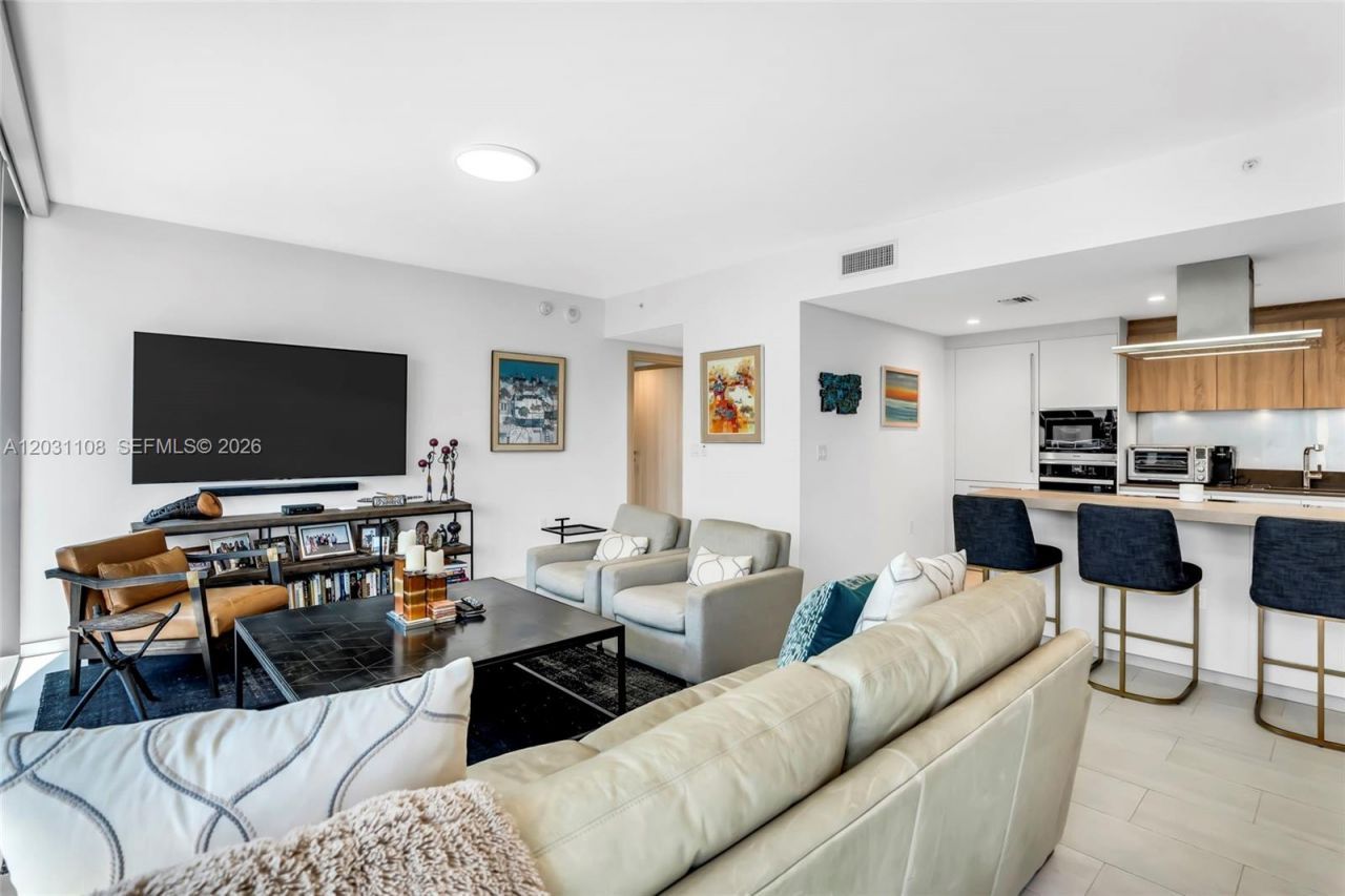 1000 Brickell Plz , Unit 4609, Miami, FL 33131 Photo