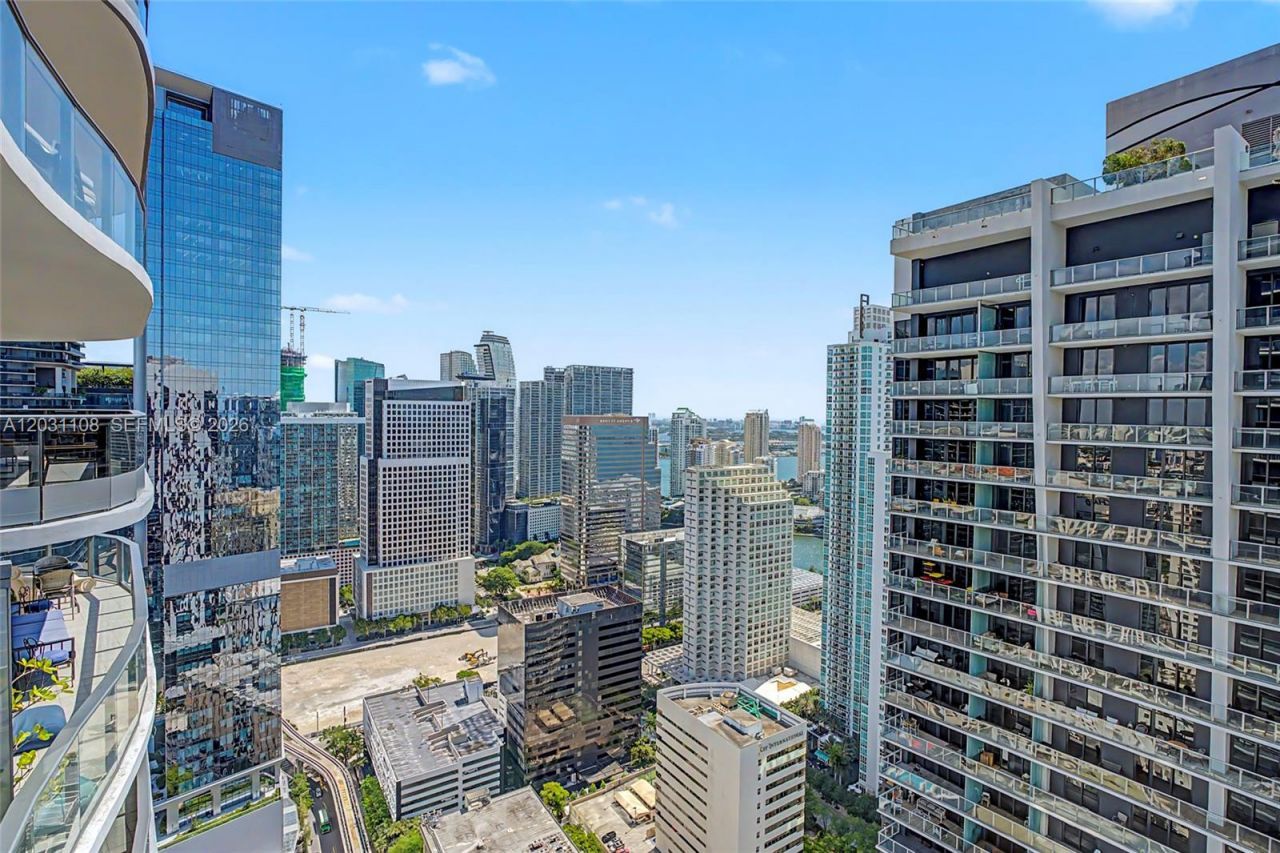 1000 Brickell Plz , Unit 4609, Miami, FL 33131 Photo