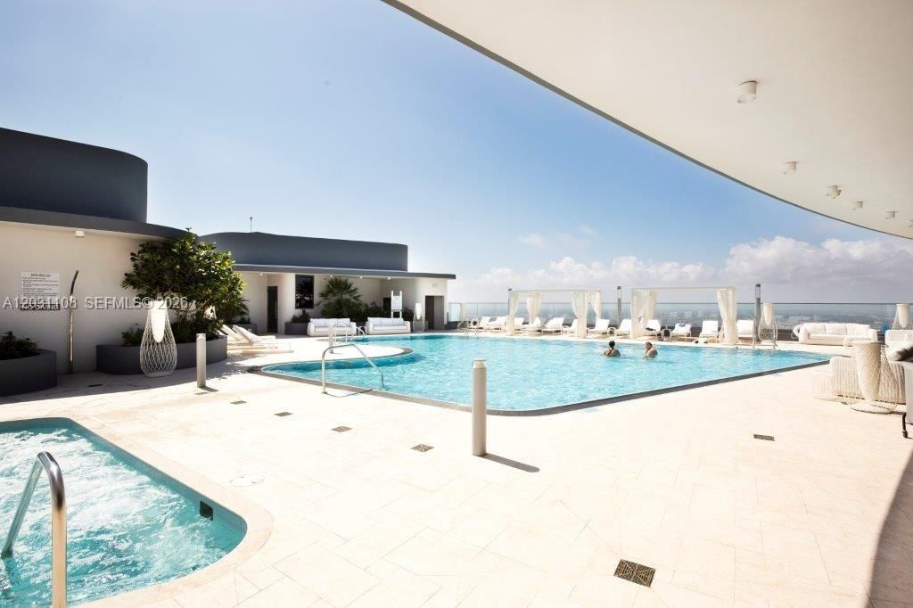 1000 Brickell Plz , Unit 4609, Miami, FL 33131 Photo