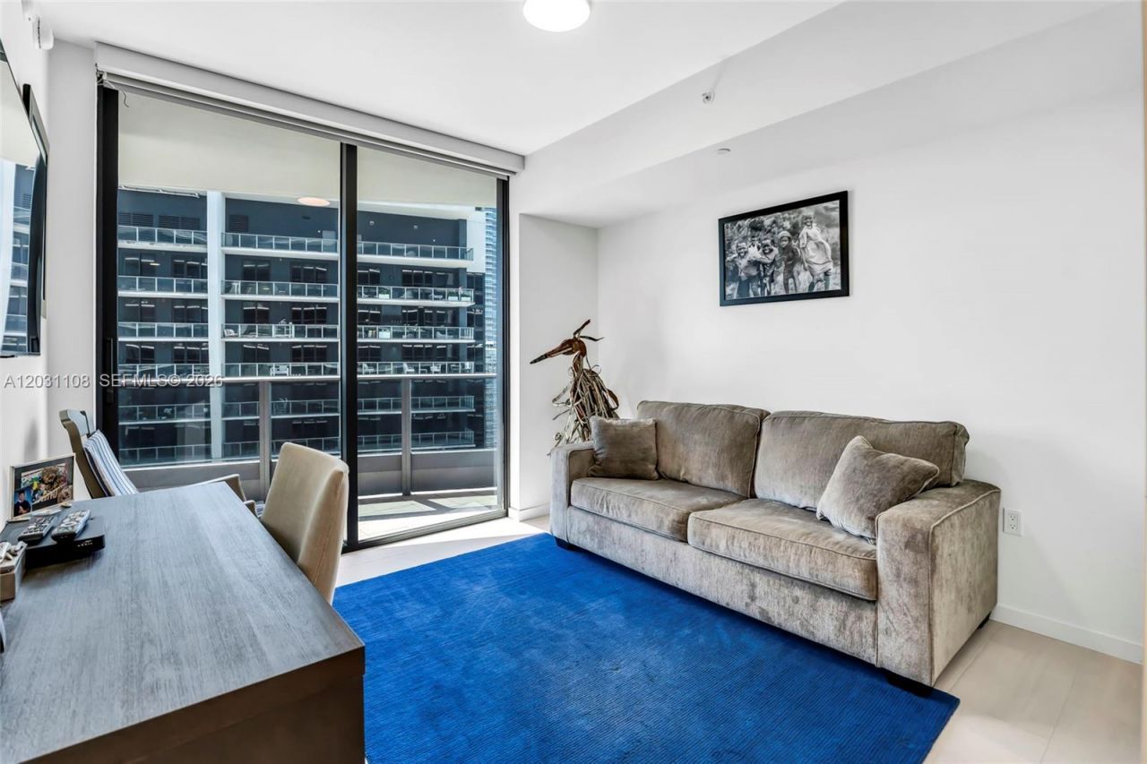 1000 Brickell Plz , Unit 4609, Miami, FL 33131 Photo
