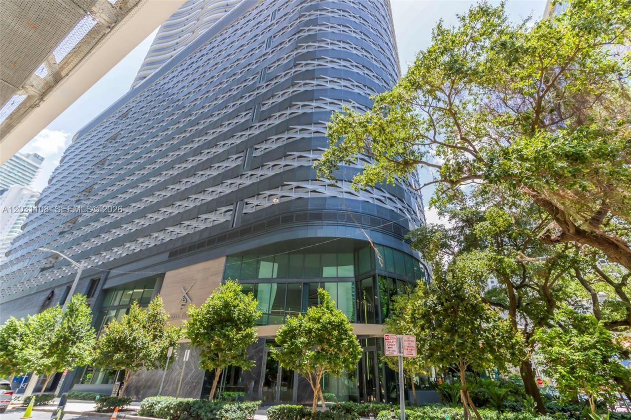 1000 Brickell Plz , Unit 4609, Miami, FL 33131 Photo
