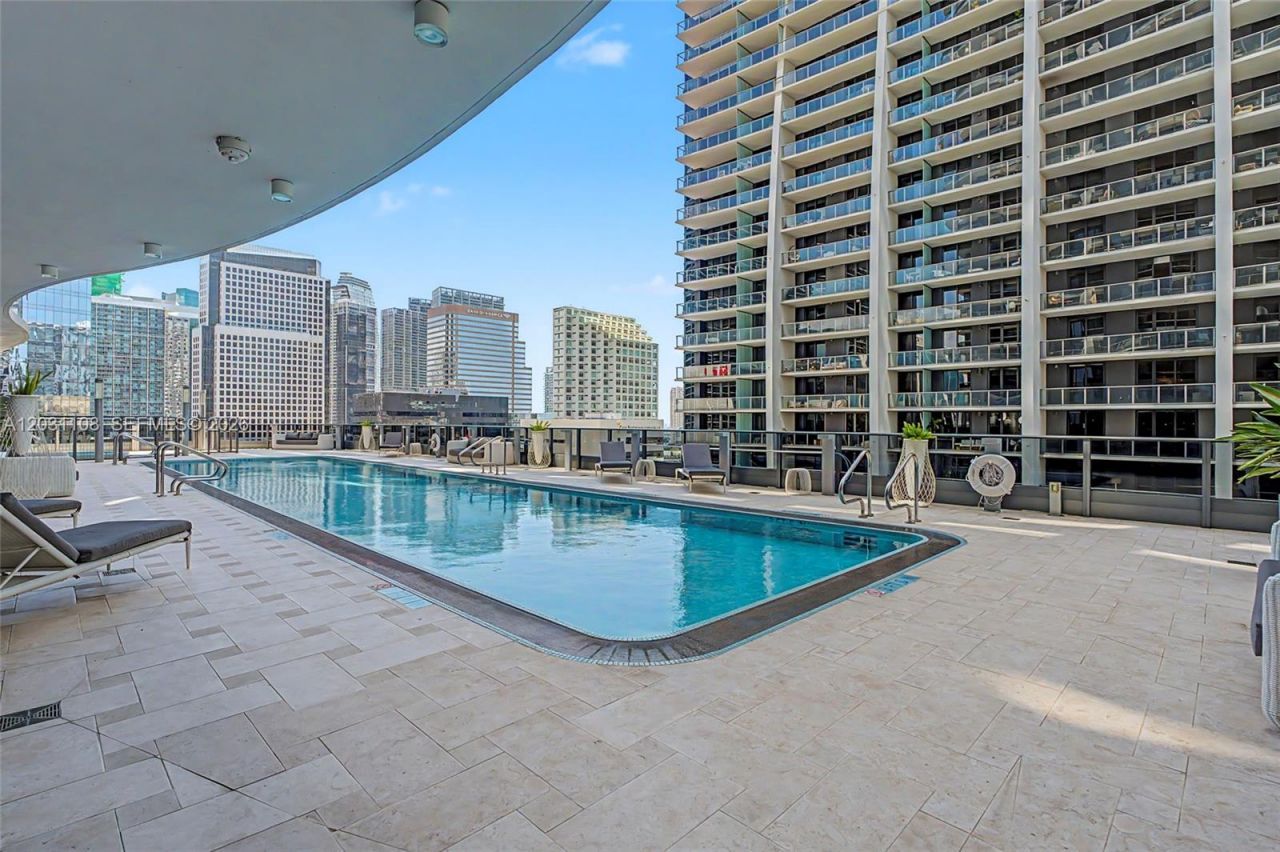 1000 Brickell Plz , Unit 4609, Miami, FL 33131 Photo