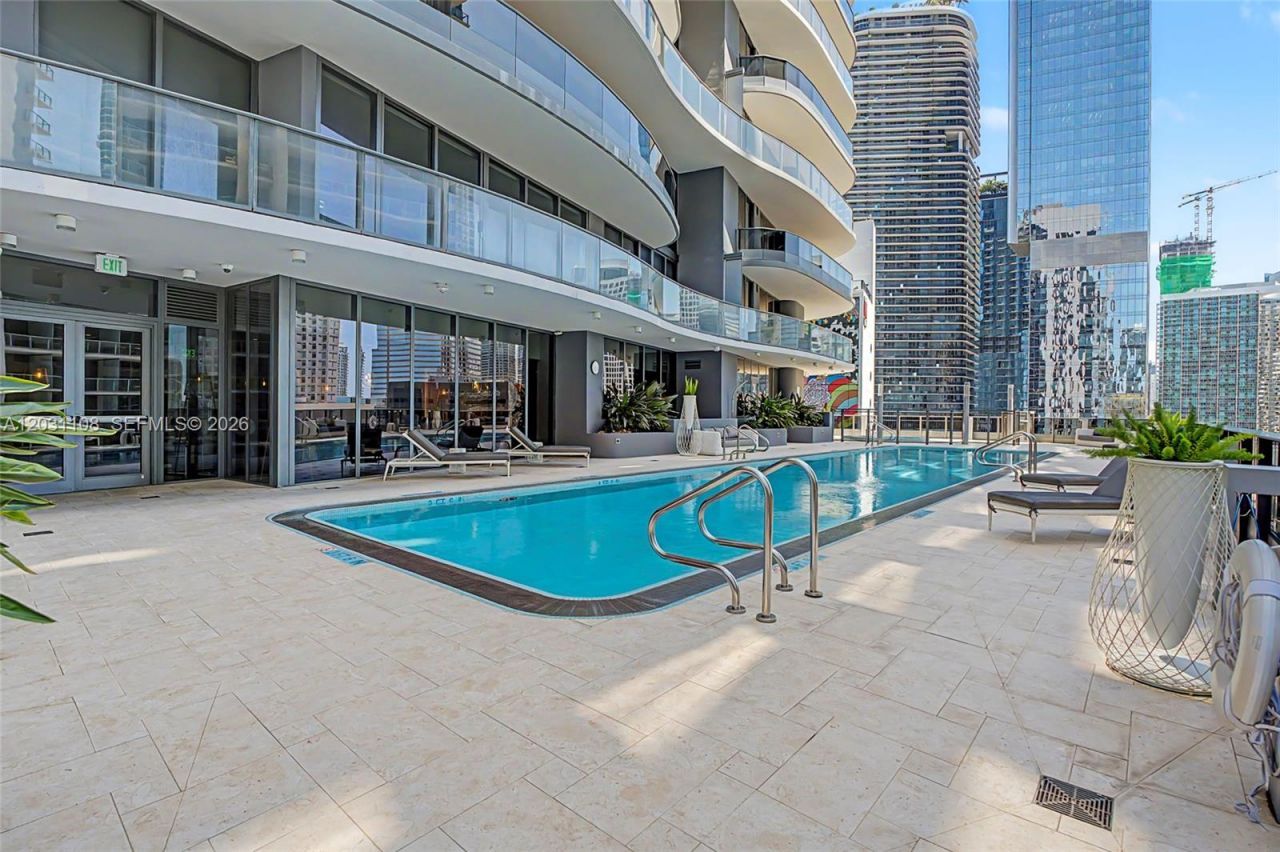 1000 Brickell Plz , Unit 4609, Miami, FL 33131 Photo