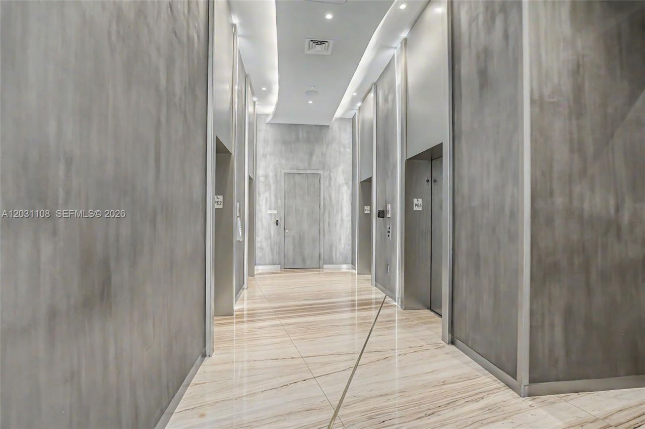 1000 Brickell Plz , Unit 4609, Miami, FL 33131 Photo