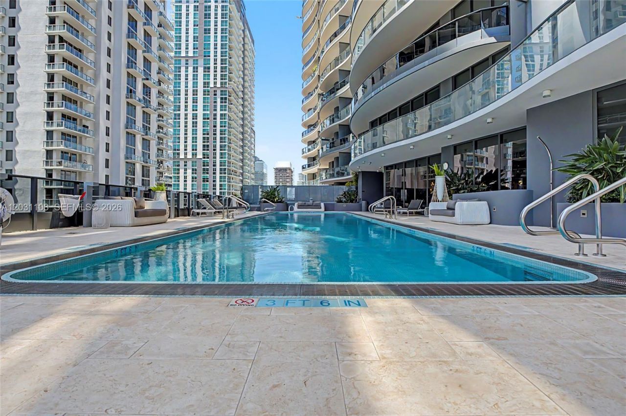 1000 Brickell Plz , Unit 4609, Miami, FL 33131 Photo