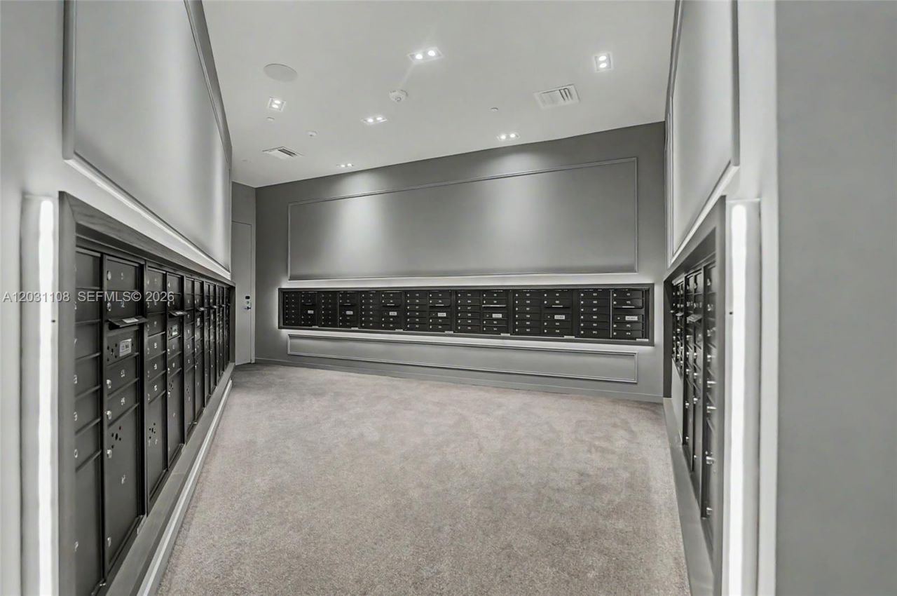 1000 Brickell Plz , Unit 4609, Miami, FL 33131 Photo