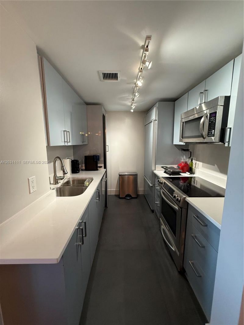 10275 Collins Ave , Unit 921, Bal Harbour, FL 33154 Photo