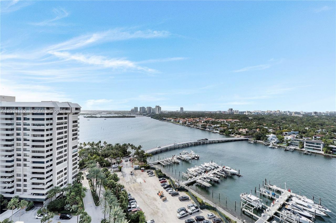2 Grove Isle Dr , Unit BPH10, Miami, FL 33133 Photo