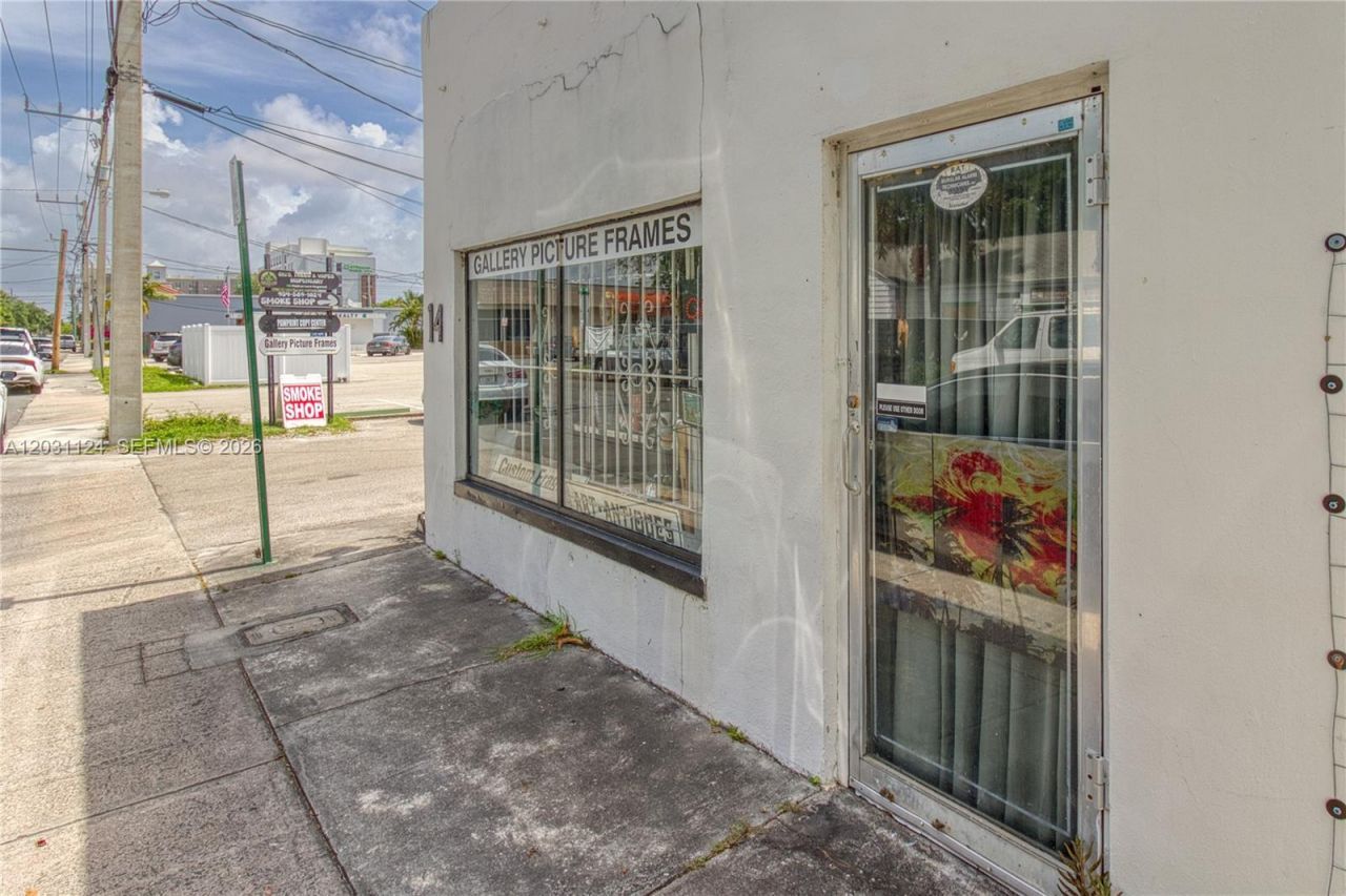 13 N Federal Hwy, Dania Beach, FL 33004 Photo