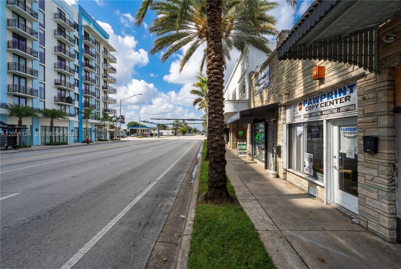 13 N Federal Hwy, Dania Beach, FL 33004 Photo