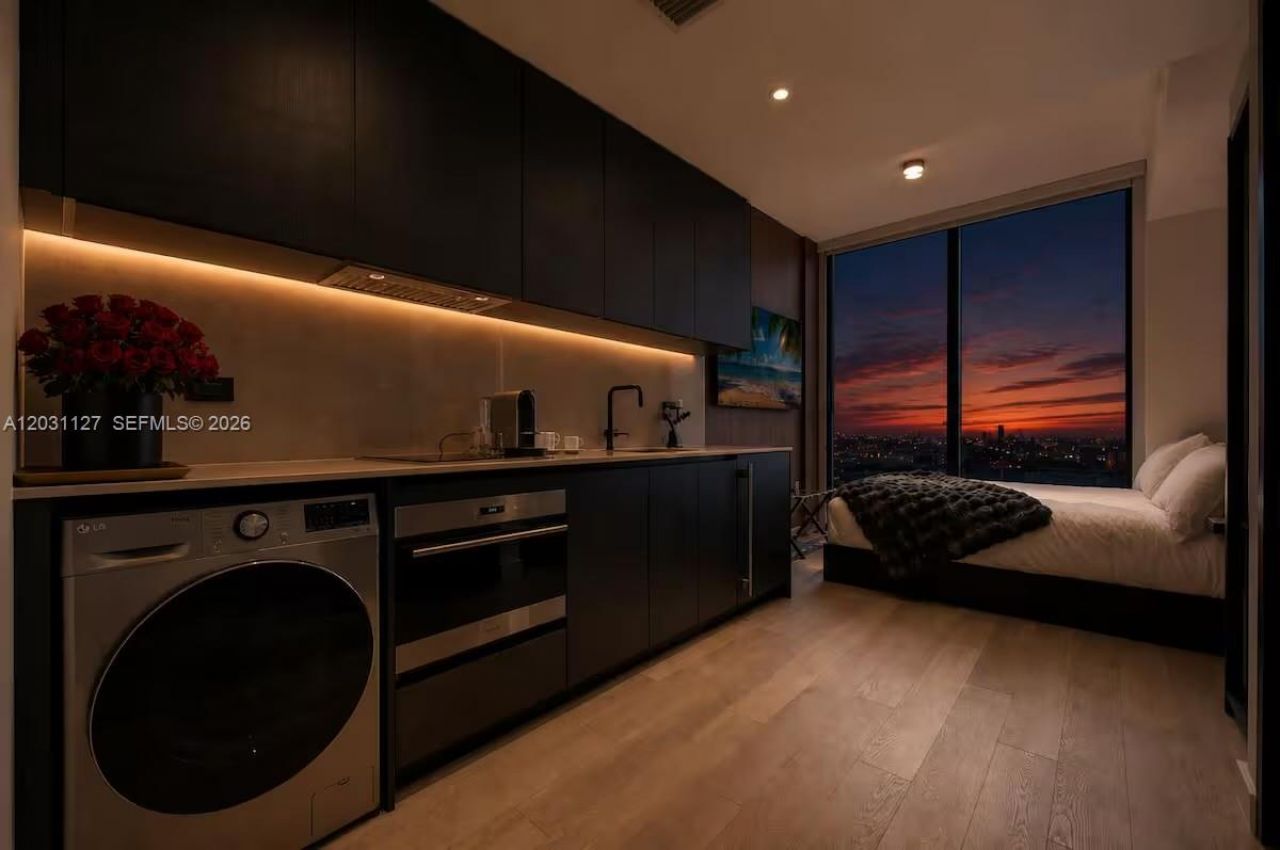 20 NE 11th St, Unit 3106B, Miami, FL 33132 Photo
