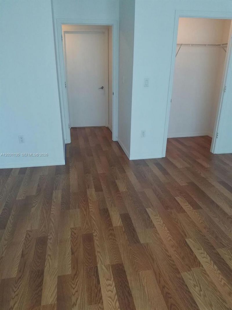 500 Brickell Ave, Unit 1808, Miami, FL 33131 Photo