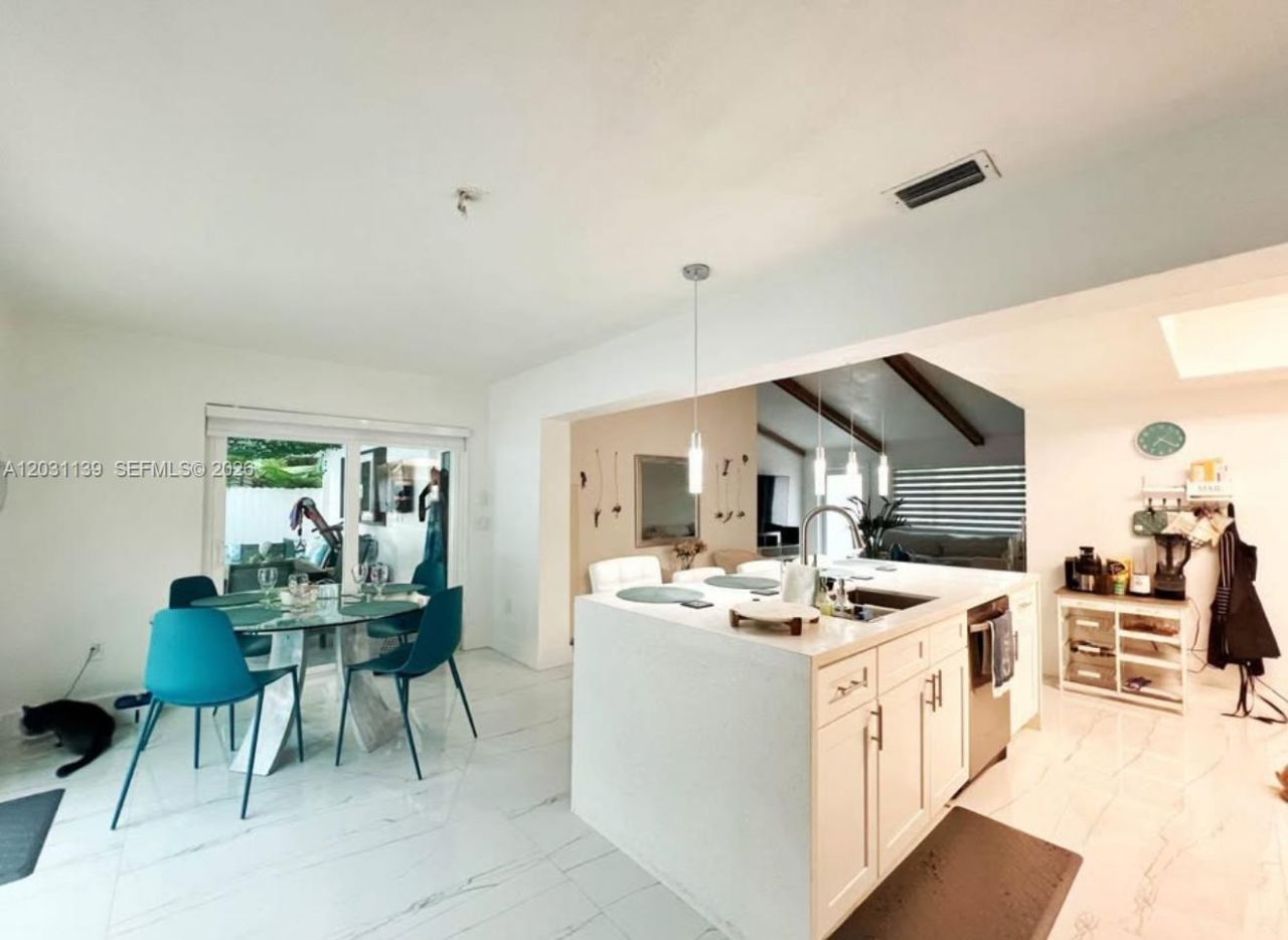 11371 NW 32nd Mnr , Sunrise, FL 33323 Photo