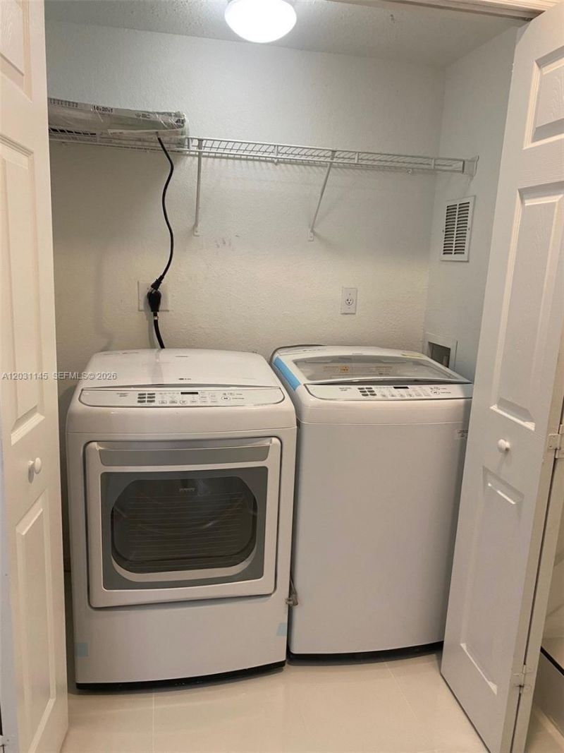 11201 NW 83rd St , Unit 202, Doral, FL 33178 Photo