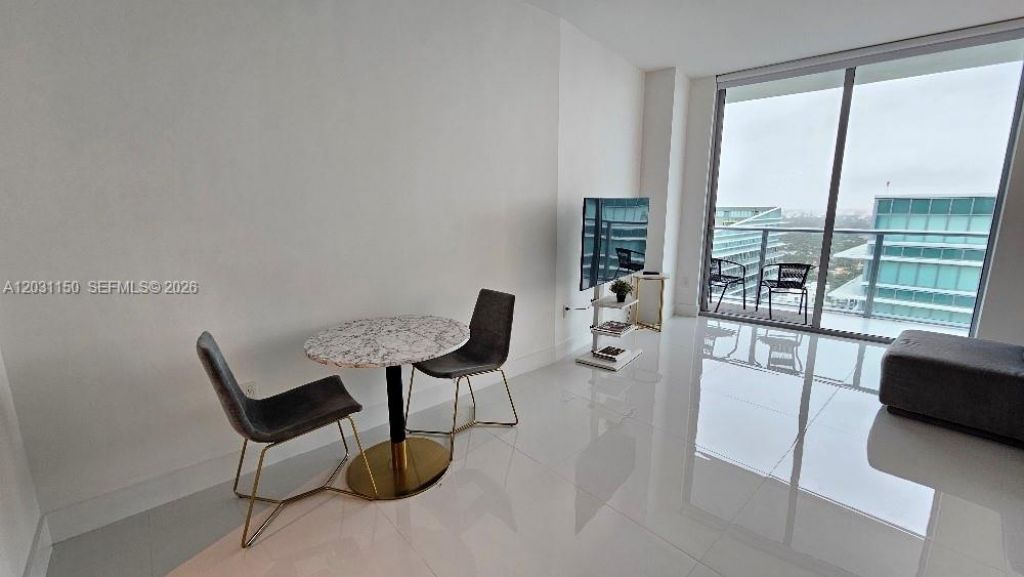 1100 S Miami Ave, Unit 4105, Miami, FL 33130 Photo
