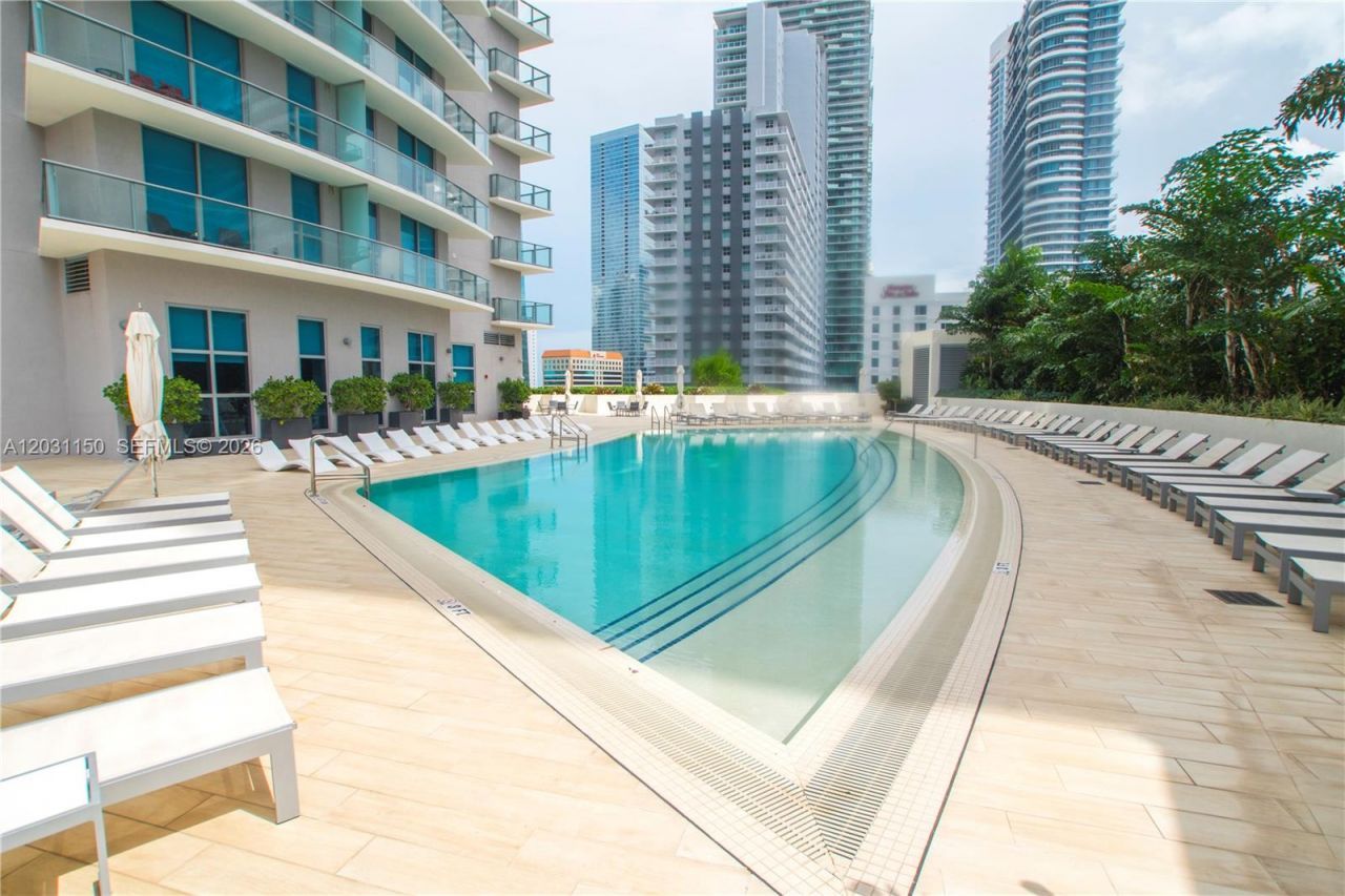 1100 S Miami Ave, Unit 4105, Miami, FL 33130 Photo
